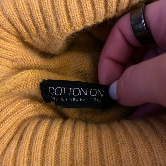 Beanie - Picture 2 of 2